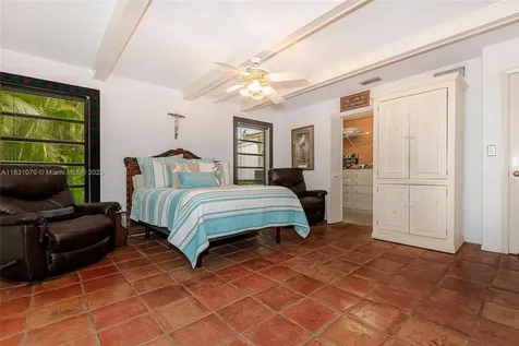 8445 SW 80th Place Miami FL 33143