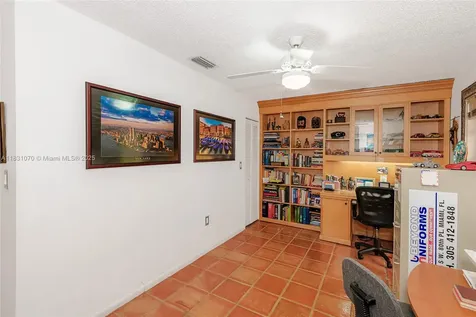 8445 SW 80th Place Miami FL 33143