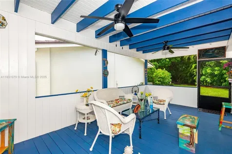 8445 SW 80th Place Miami FL 33143