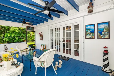 8445 SW 80th Place Miami FL 33143