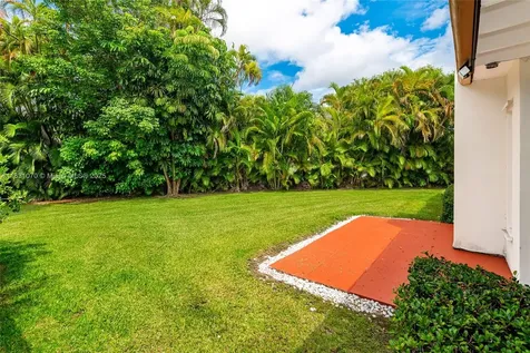 8445 SW 80th Place Miami FL 33143