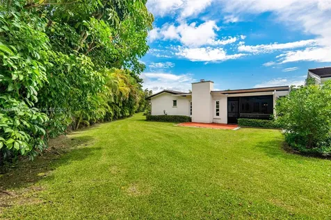 8445 SW 80th Place Miami FL 33143