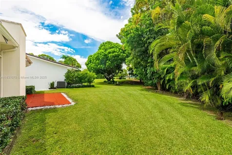8445 SW 80th Place Miami FL 33143