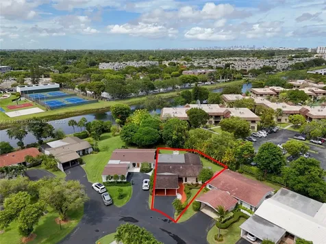 8445 SW 80th Place Miami FL 33143