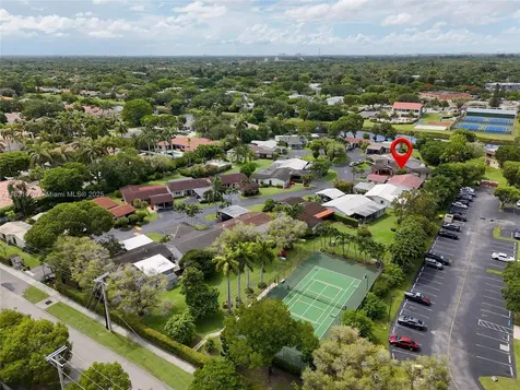 8445 SW 80th Place Miami FL 33143