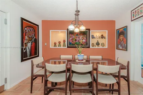 8445 SW 80th Place Miami FL 33143