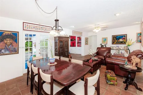 8445 SW 80th Place Miami FL 33143