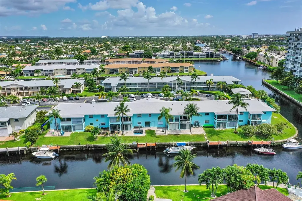 931 SE 9th Avenue Pompano Beach FL 33060