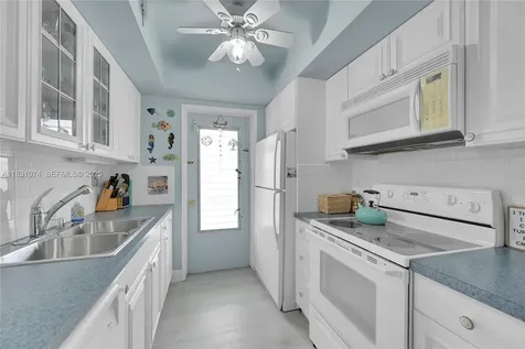 931 SE 9th Avenue Pompano Beach FL 33060