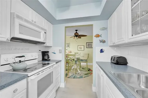 931 SE 9th Avenue Pompano Beach FL 33060