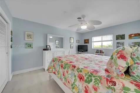 931 SE 9th Avenue Pompano Beach FL 33060