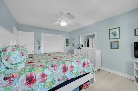 931 SE 9th Avenue Pompano Beach FL 33060