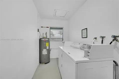 931 SE 9th Avenue Pompano Beach FL 33060