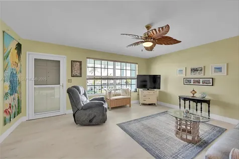 931 SE 9th Avenue Pompano Beach FL 33060
