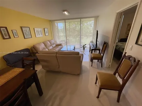 20335 W Country Club Drive Aventura FL 33180