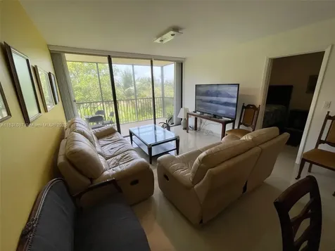 20335 W Country Club Drive Aventura FL 33180