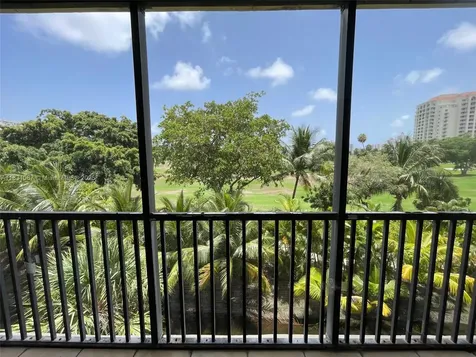 20335 W Country Club Drive Aventura FL 33180