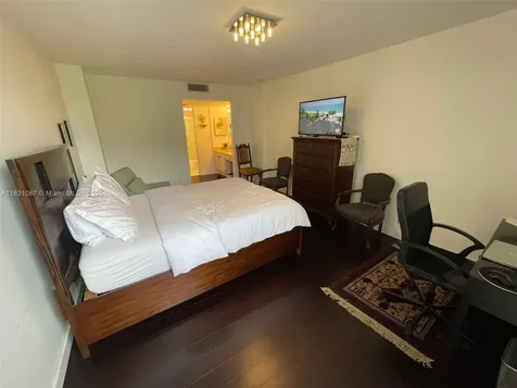 20335 W Country Club Drive Aventura FL 33180