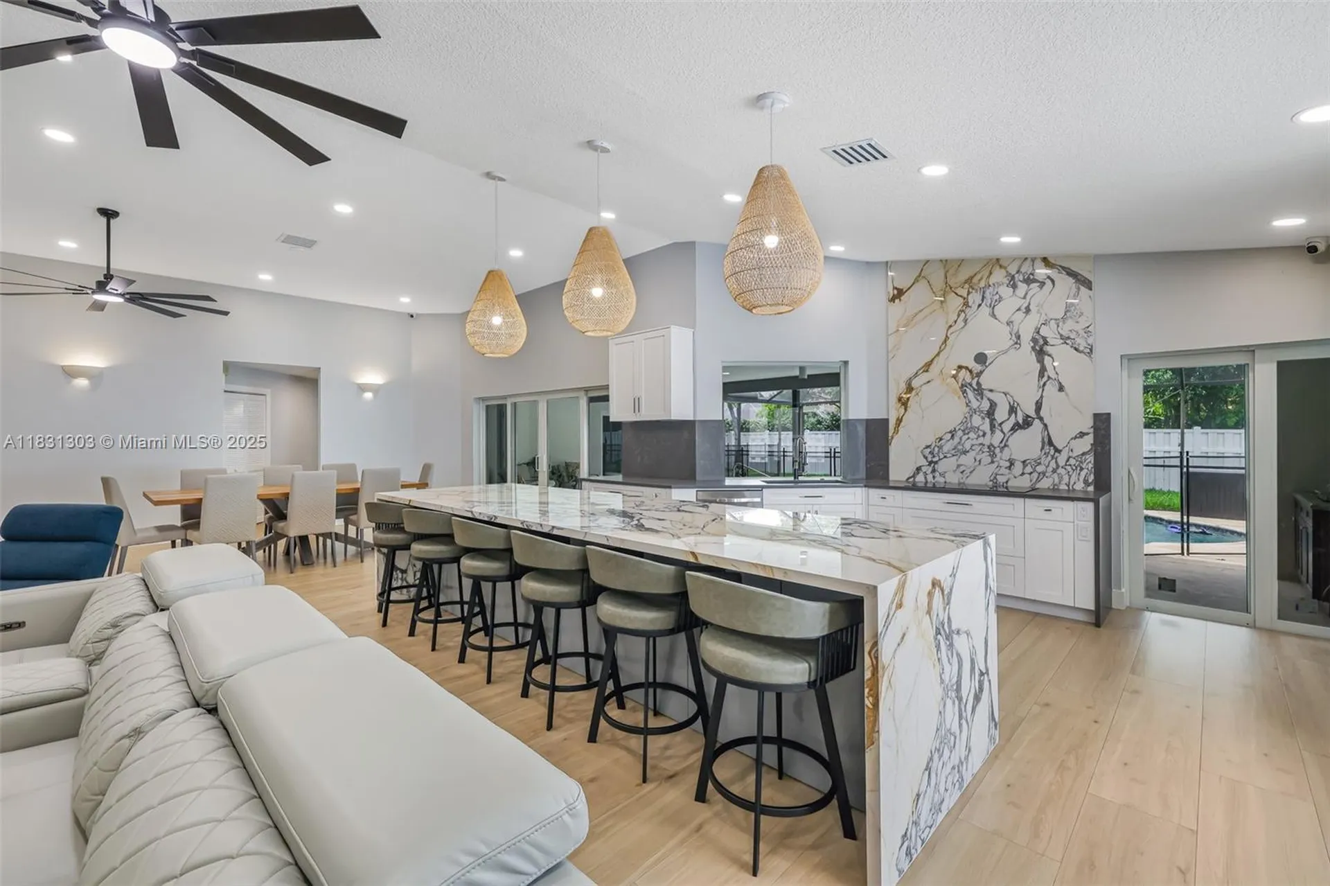 10077 N Springs Way Coral Springs FL 33076