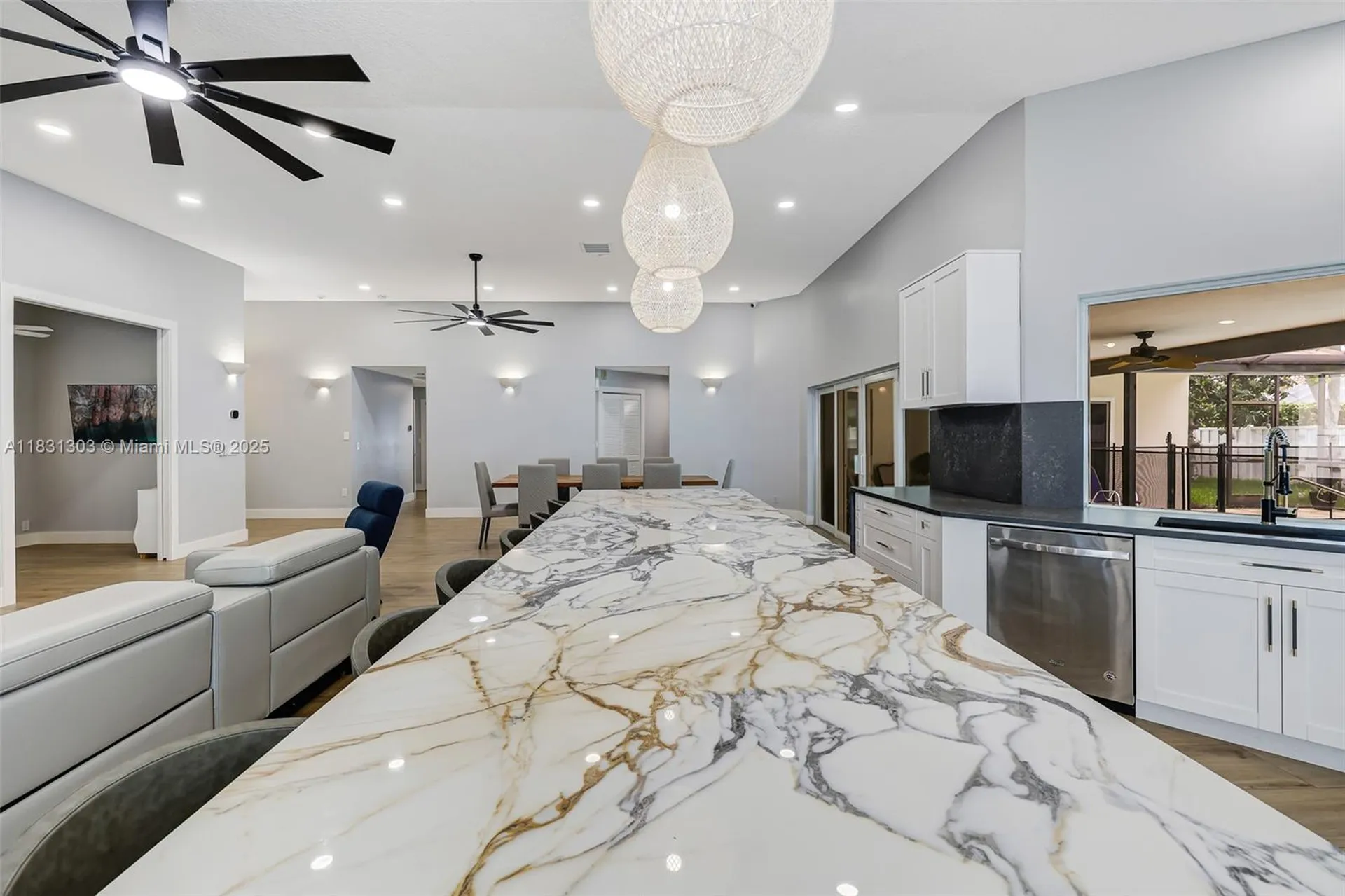 10077 N Springs Way Coral Springs FL 33076