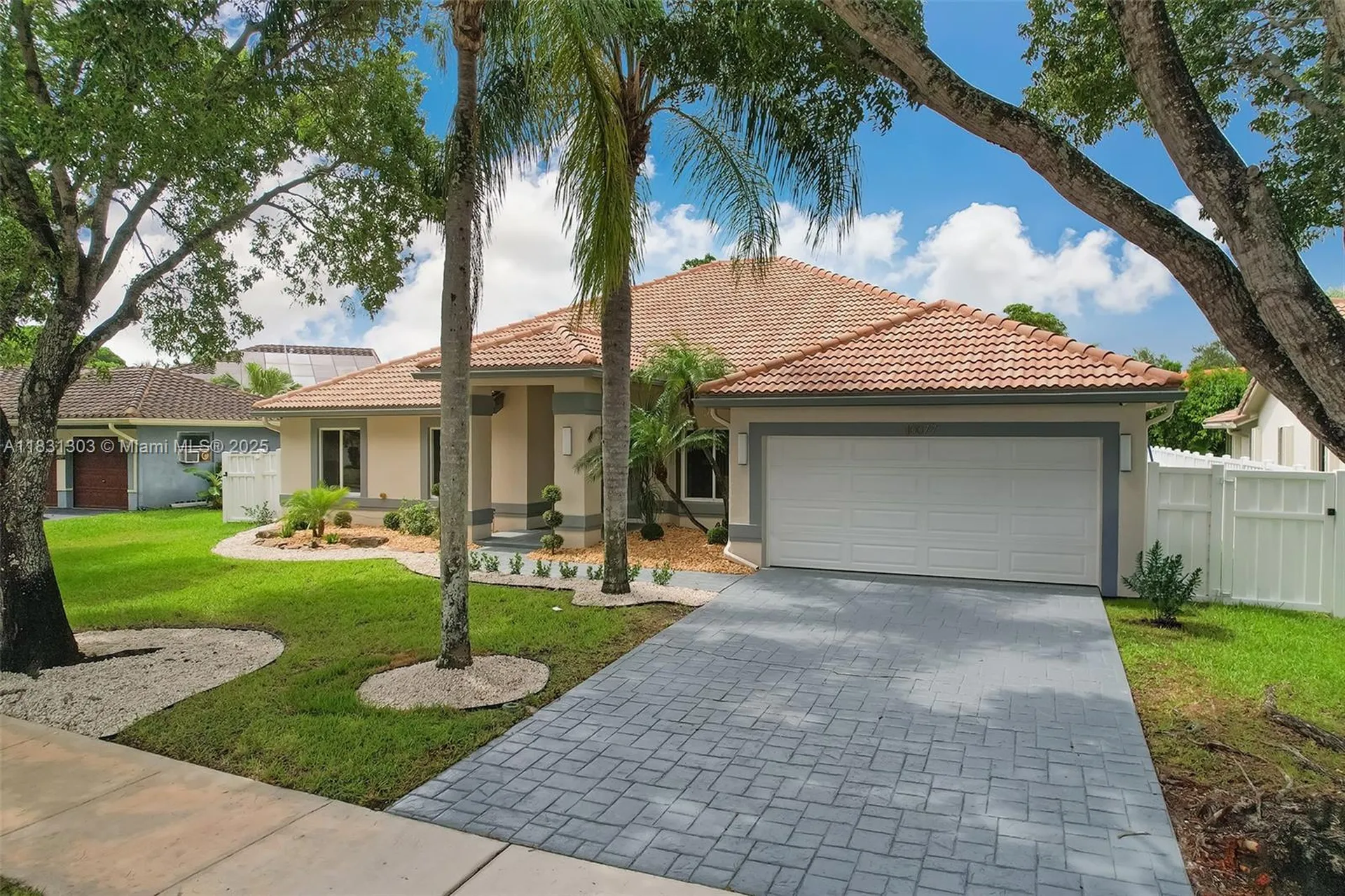 10077 N Springs Way Coral Springs FL 33076