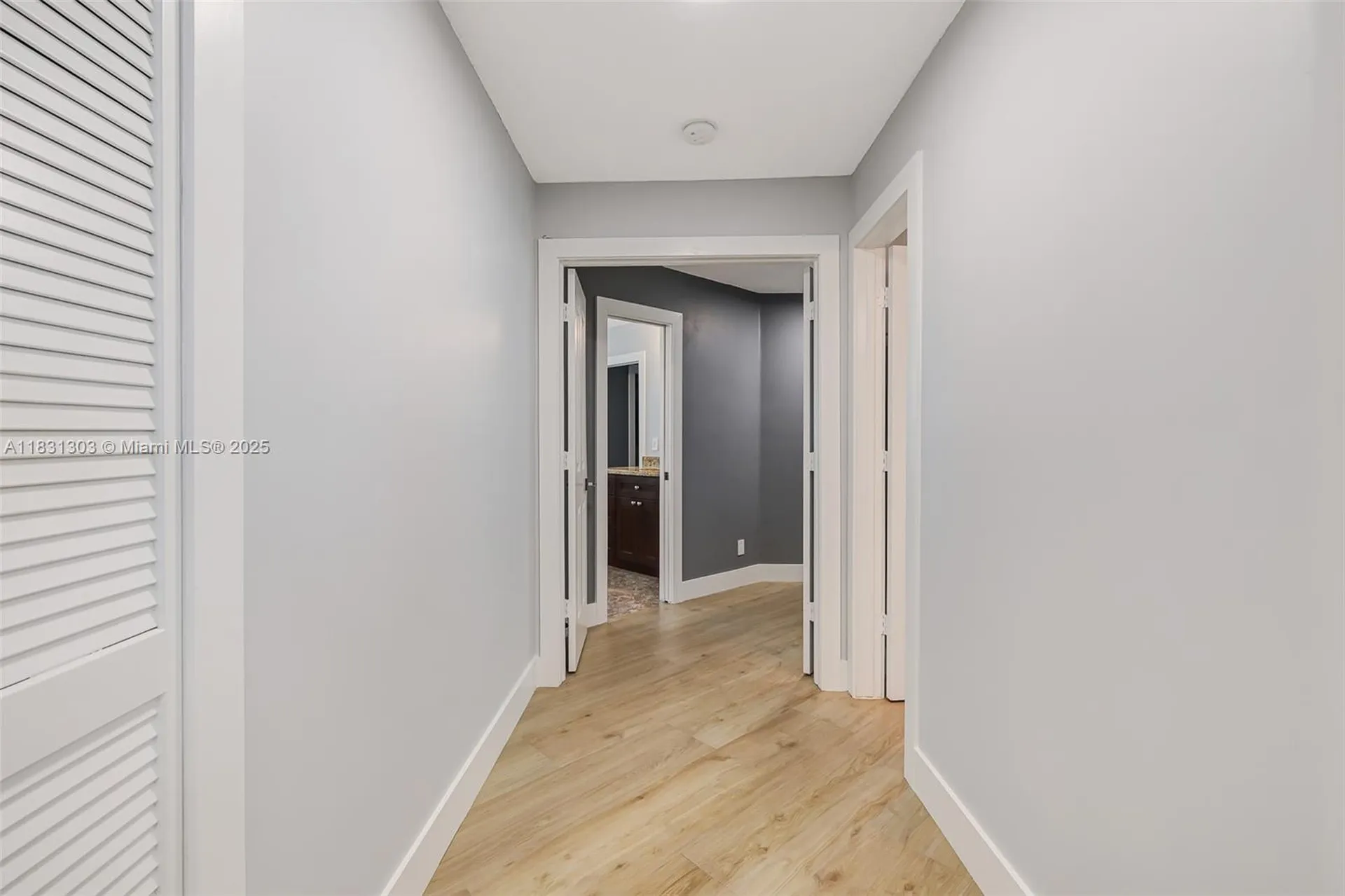 10077 N Springs Way Coral Springs FL 33076