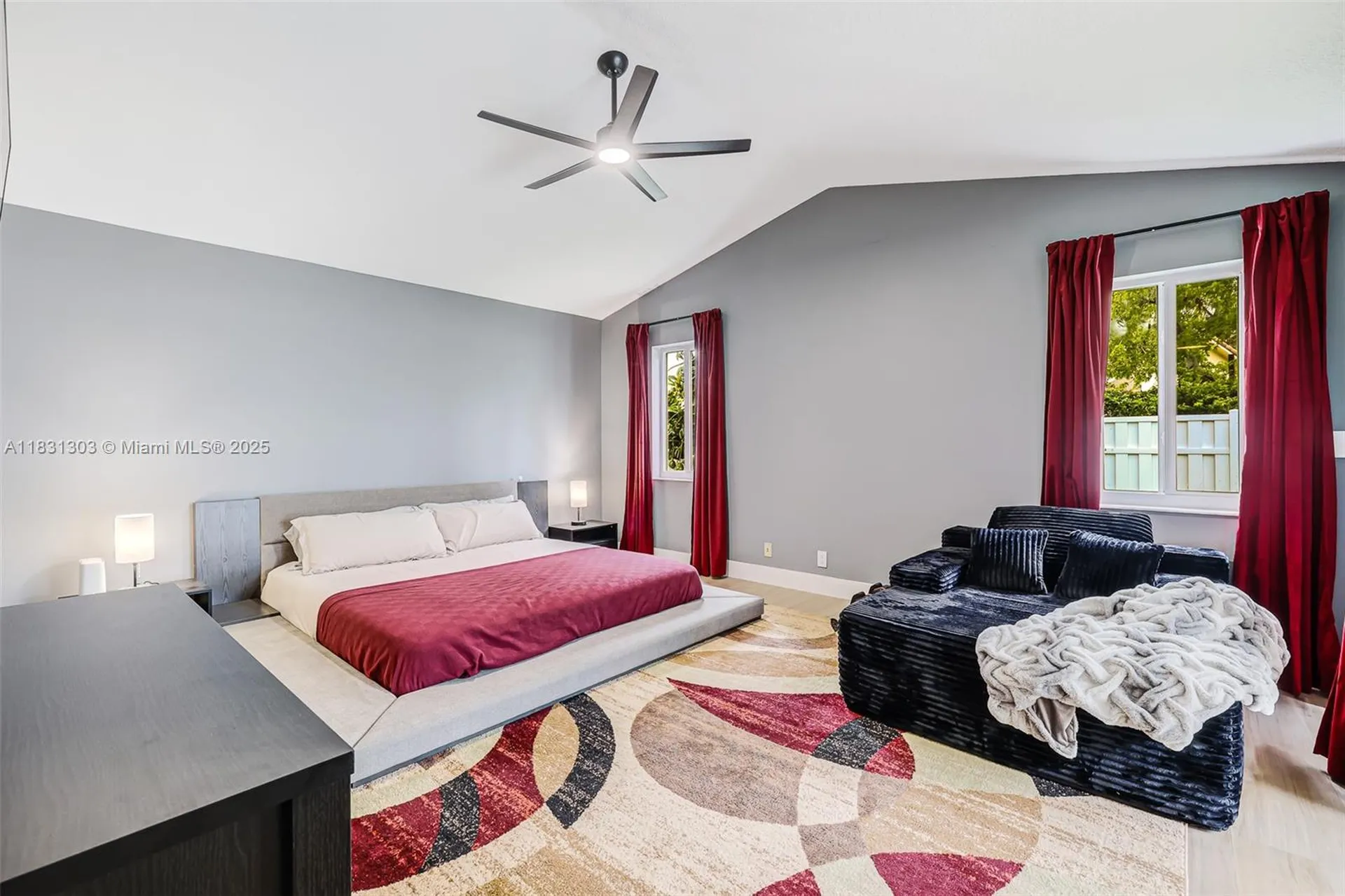 10077 N Springs Way Coral Springs FL 33076