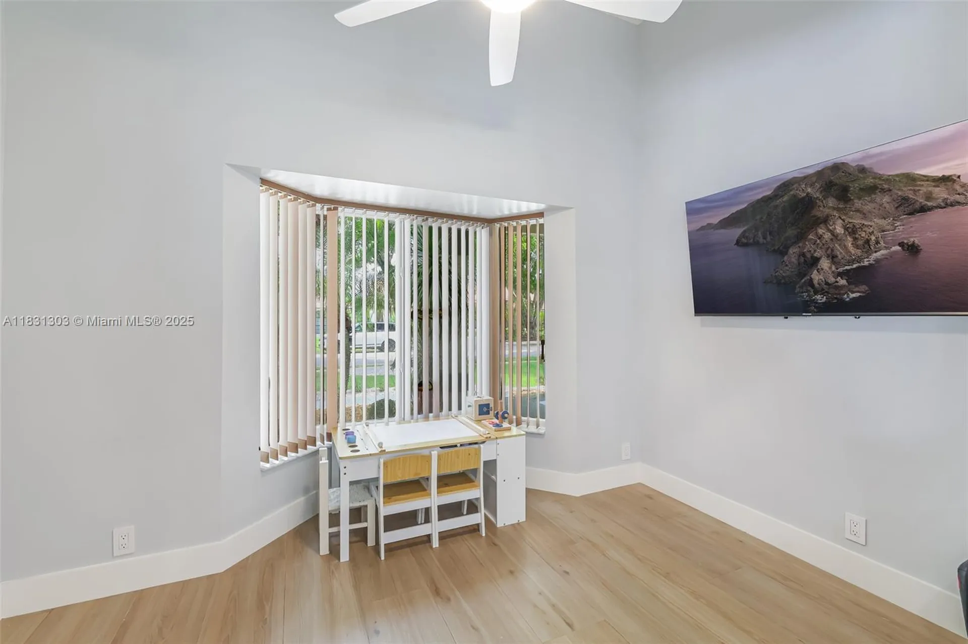 10077 N Springs Way Coral Springs FL 33076