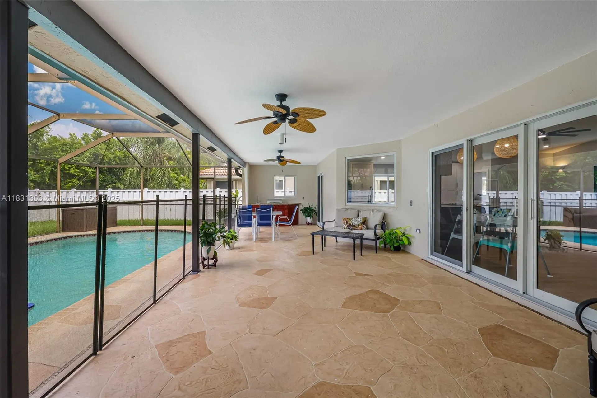 10077 N Springs Way Coral Springs FL 33076