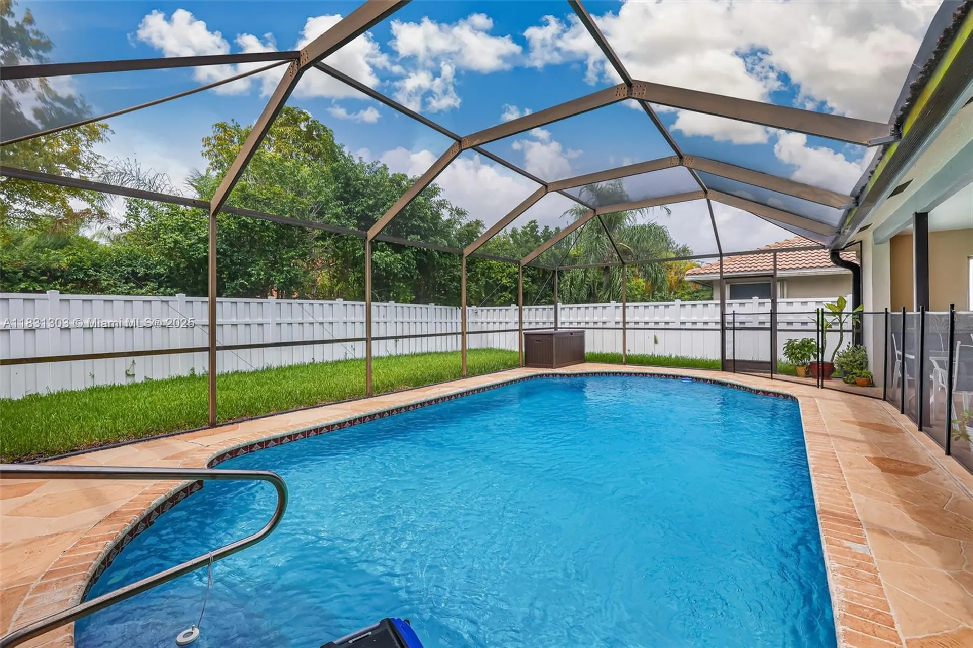 10077 N Springs Way Coral Springs FL 33076