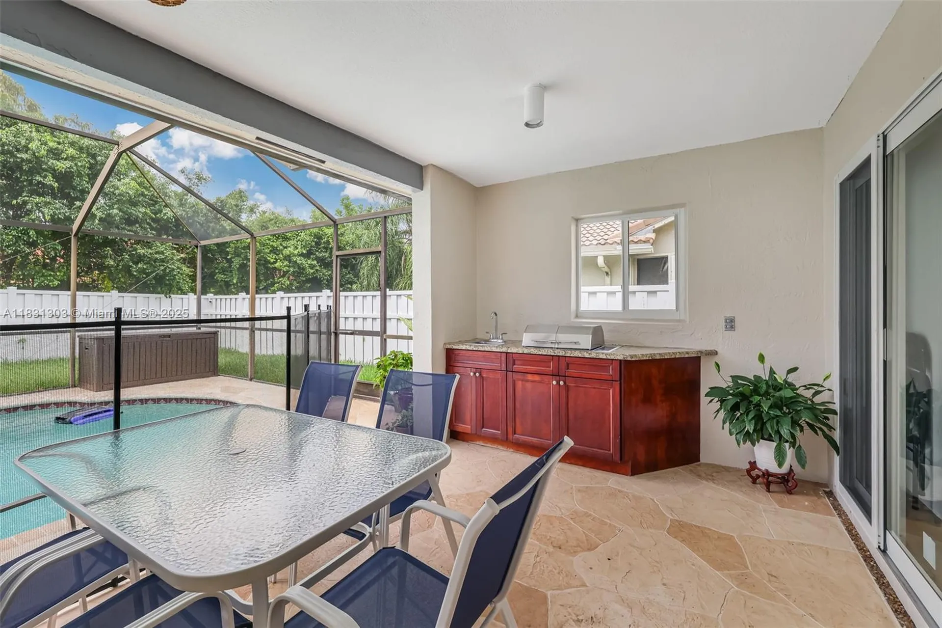 10077 N Springs Way Coral Springs FL 33076