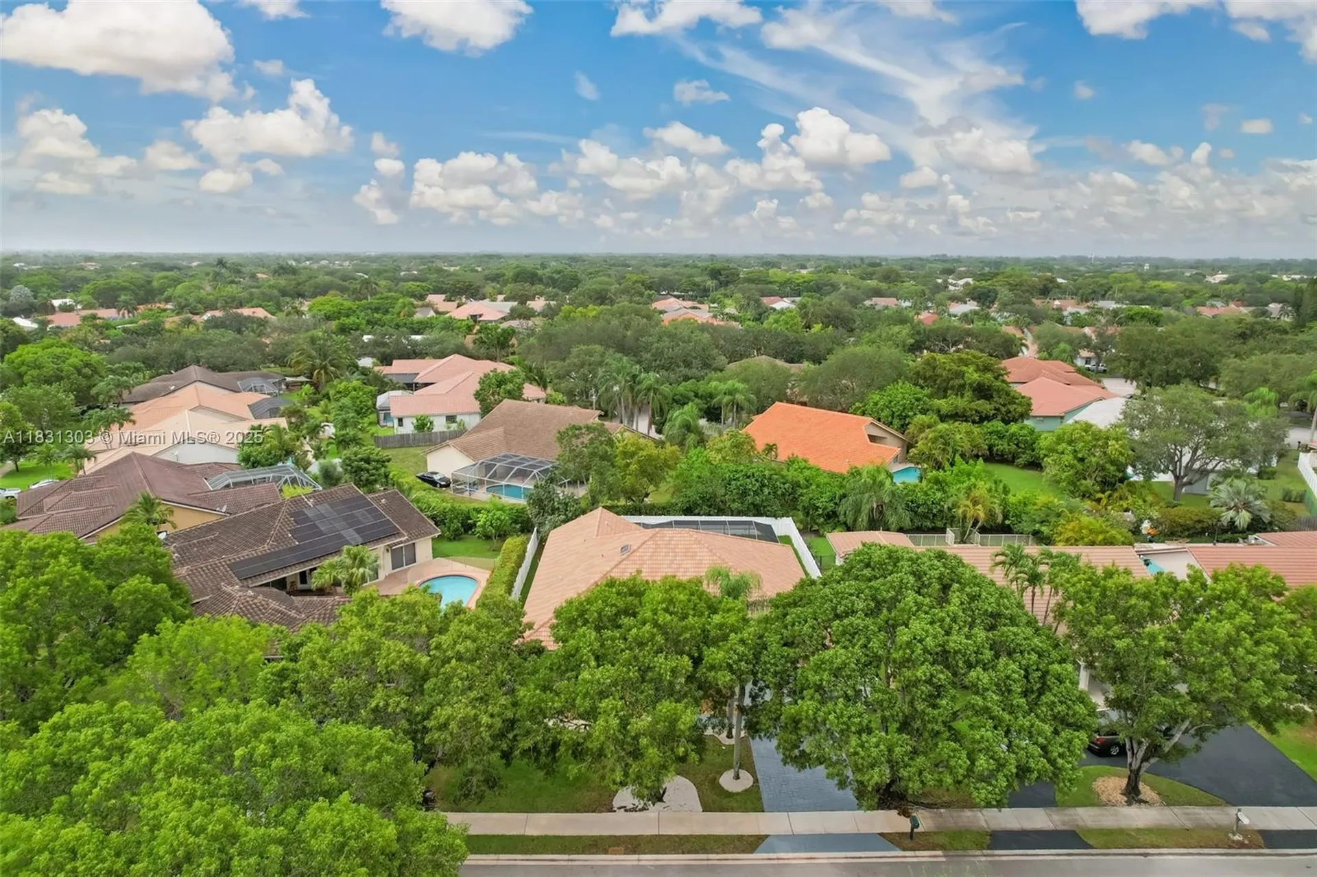 10077 N Springs Way Coral Springs FL 33076