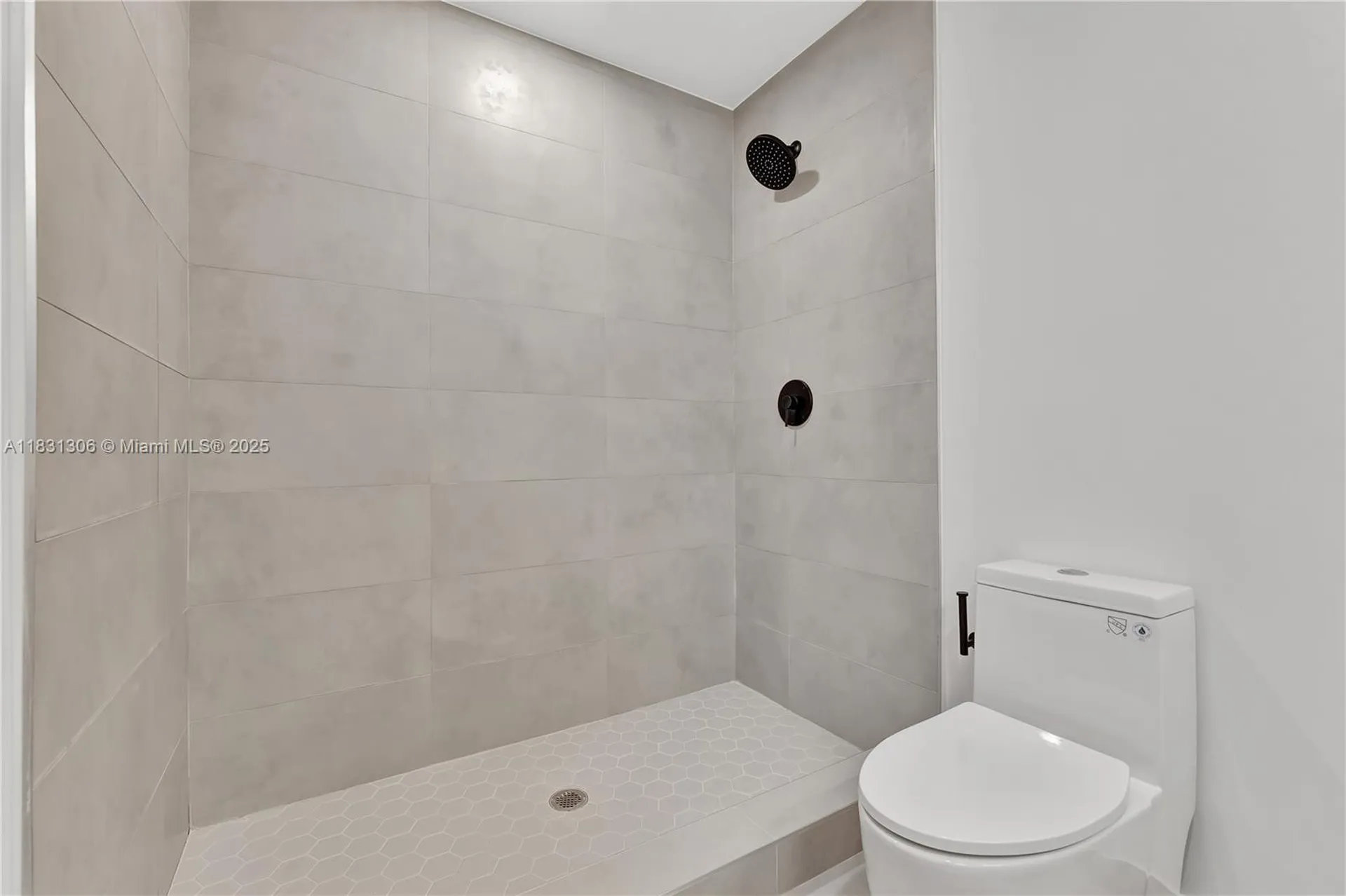 1563 NW 94th Way Coral Springs FL 33071