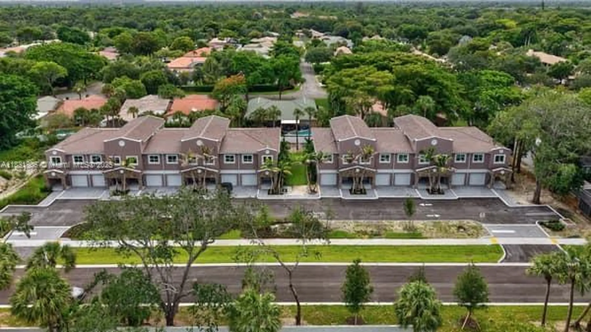 1563 NW 94th Way Coral Springs FL 33071
