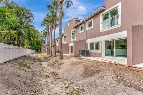 1563 NW 94th Way Coral Springs FL 33071