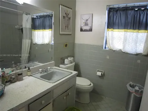 1112 NE 110th Street Miami FL 33161