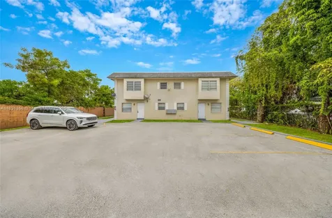 842 NW 1st Avenue Fort Lauderdale FL 33311
