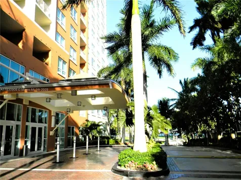 2000 N Bayshore Drive Miami FL 33137