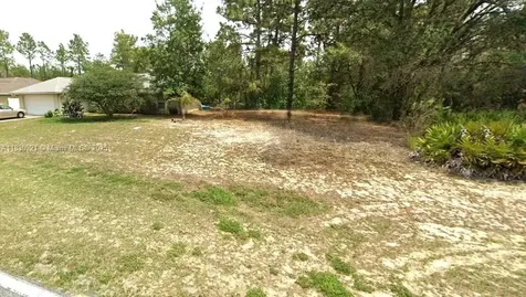 1139 W Hampshire Citrus Springs FL 34434