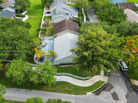 14913 SW 143rd Court Miami FL 33186