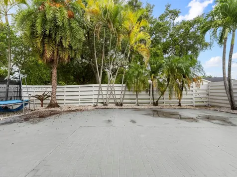 14913 SW 143rd Court Miami FL 33186