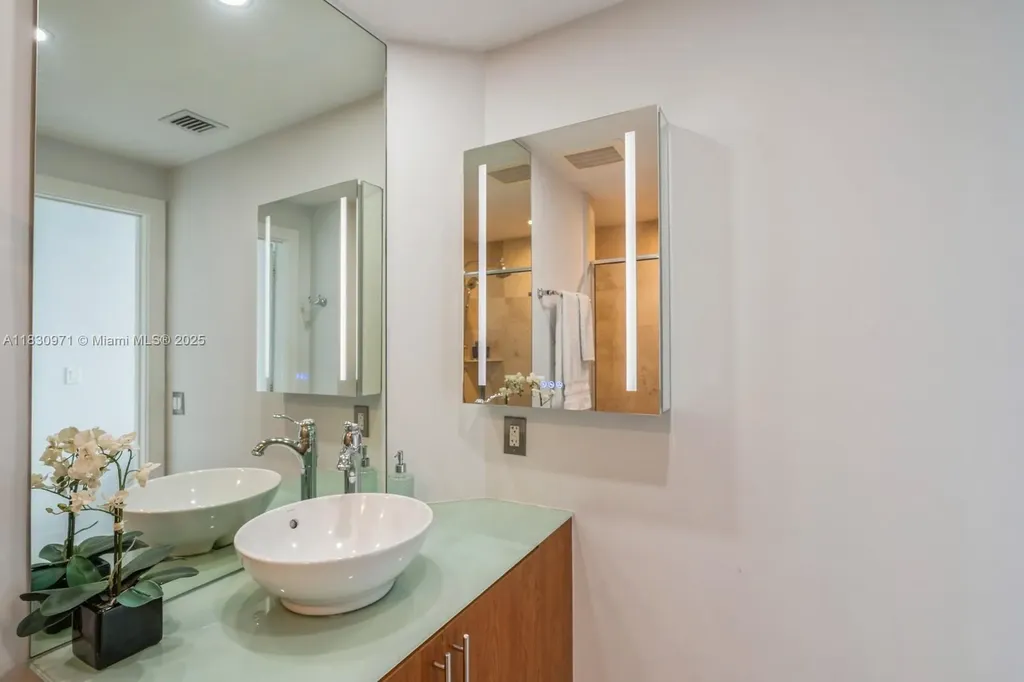 315 NE 3rd Avenue Fort Lauderdale FL 33301