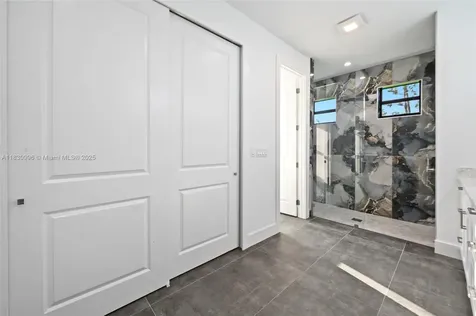 3324 NE 27 Naples FL 34120