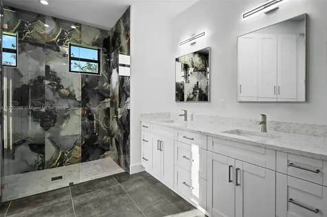 3324 NE 27 Naples FL 34120