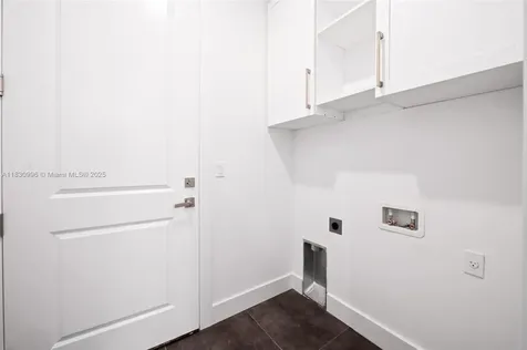 3324 NE 27 Naples FL 34120