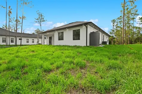 3324 NE 27 Naples FL 34120