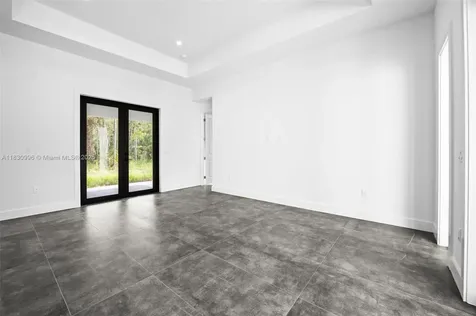 3324 NE 27 Naples FL 34120