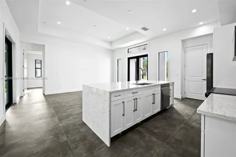 3324 NE 27 Naples FL 34120