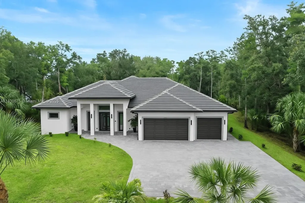 209 35th Avenue NW Naples FL 34120