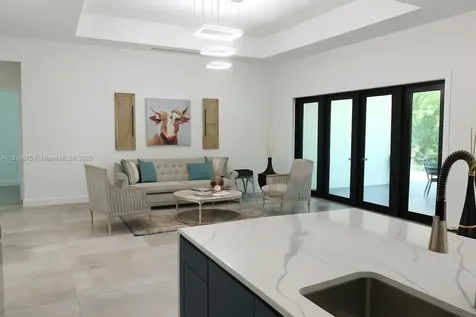 209 35th Avenue NW Naples FL 34120